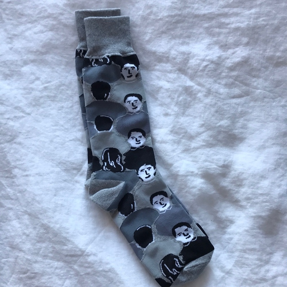 Nice Laundry Smiling People Socks Gray Black White
